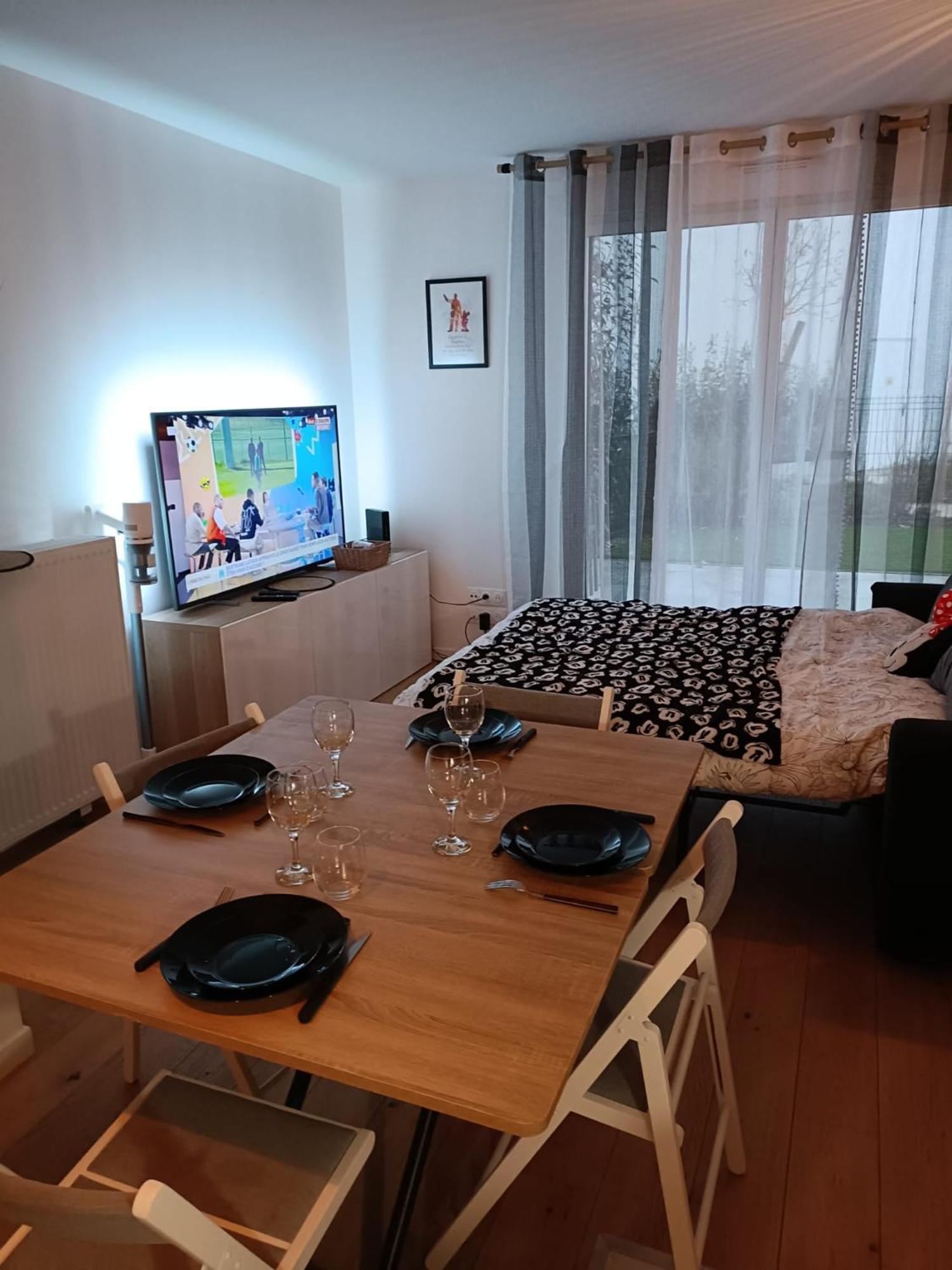 Disney - Paris 5 Min De Disney - Pk Prive Gratuit - 4 Personnes - Terrasse Jardin Chessy  Esterno foto